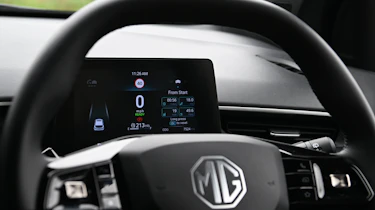 MG3 - dashboard screen