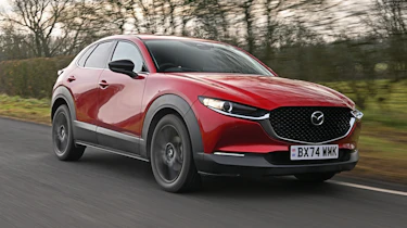 Mazda CX-30 - front tracking
