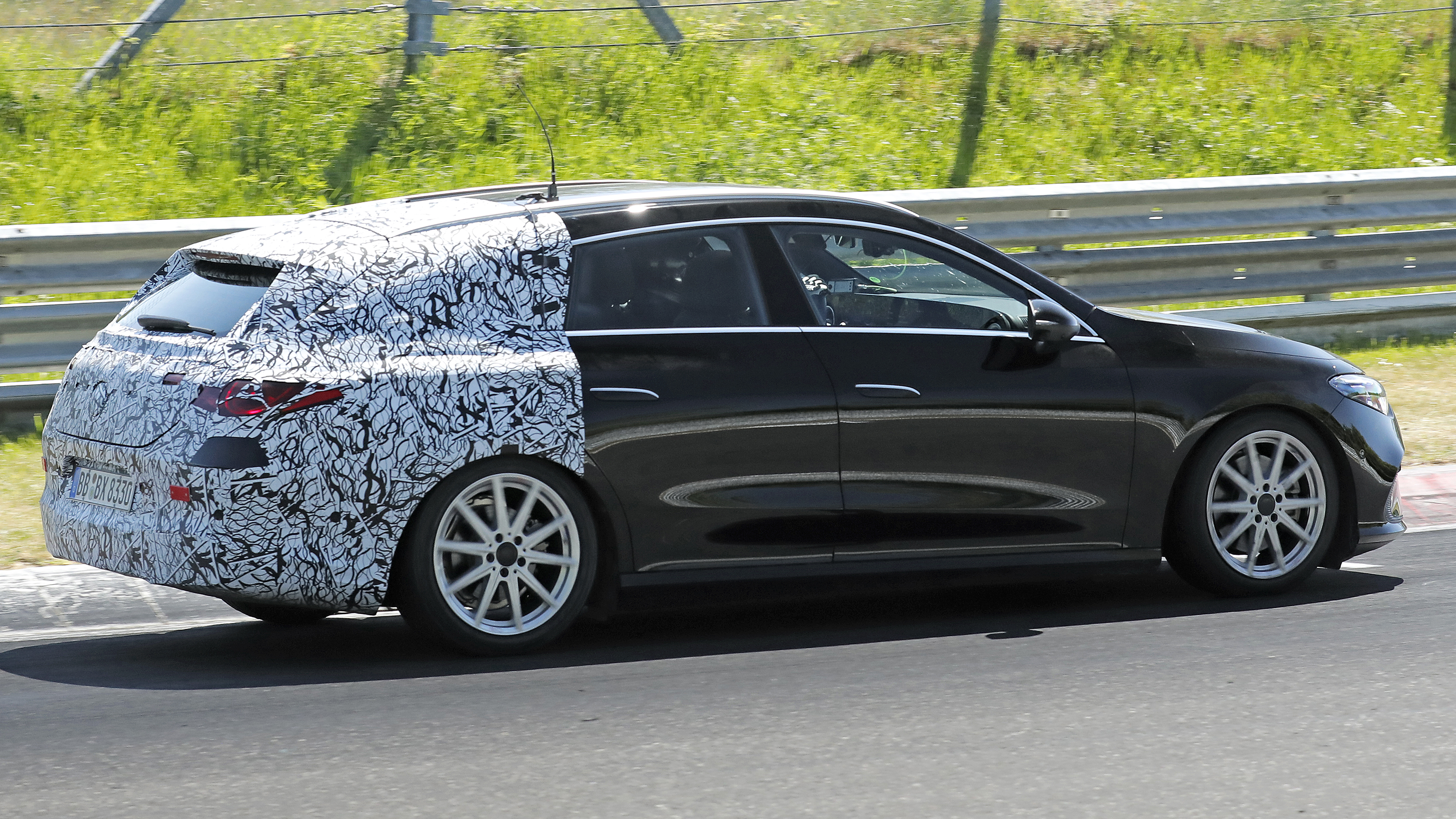 Mercedes CLA Shooting Brake - rear angled