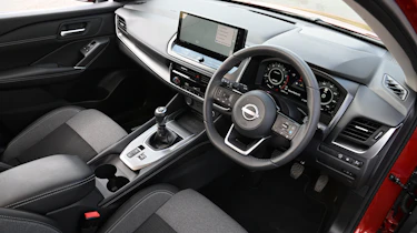 Nissan Qashqai - interior