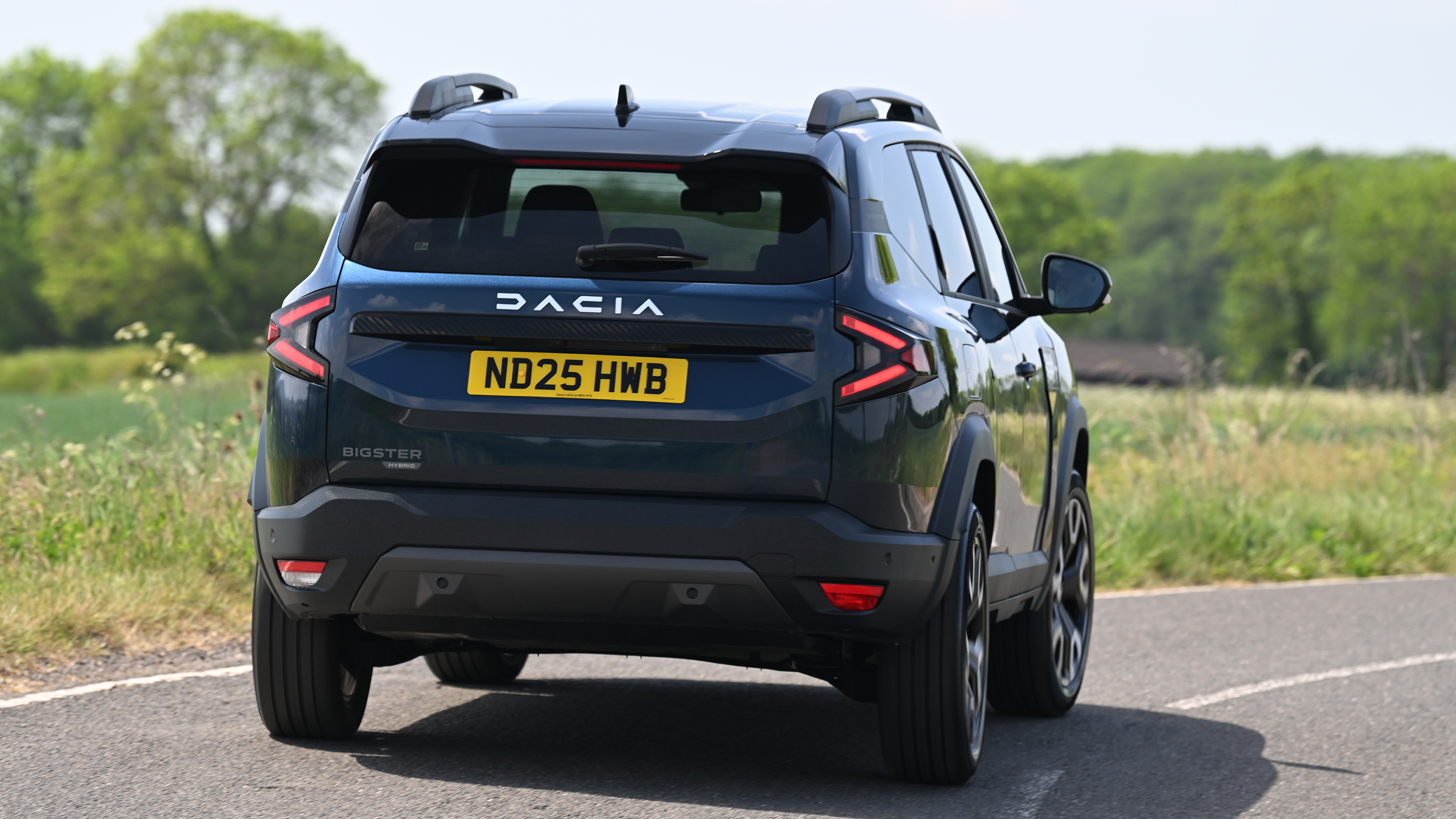 Dacia Bigster - rear cornering 