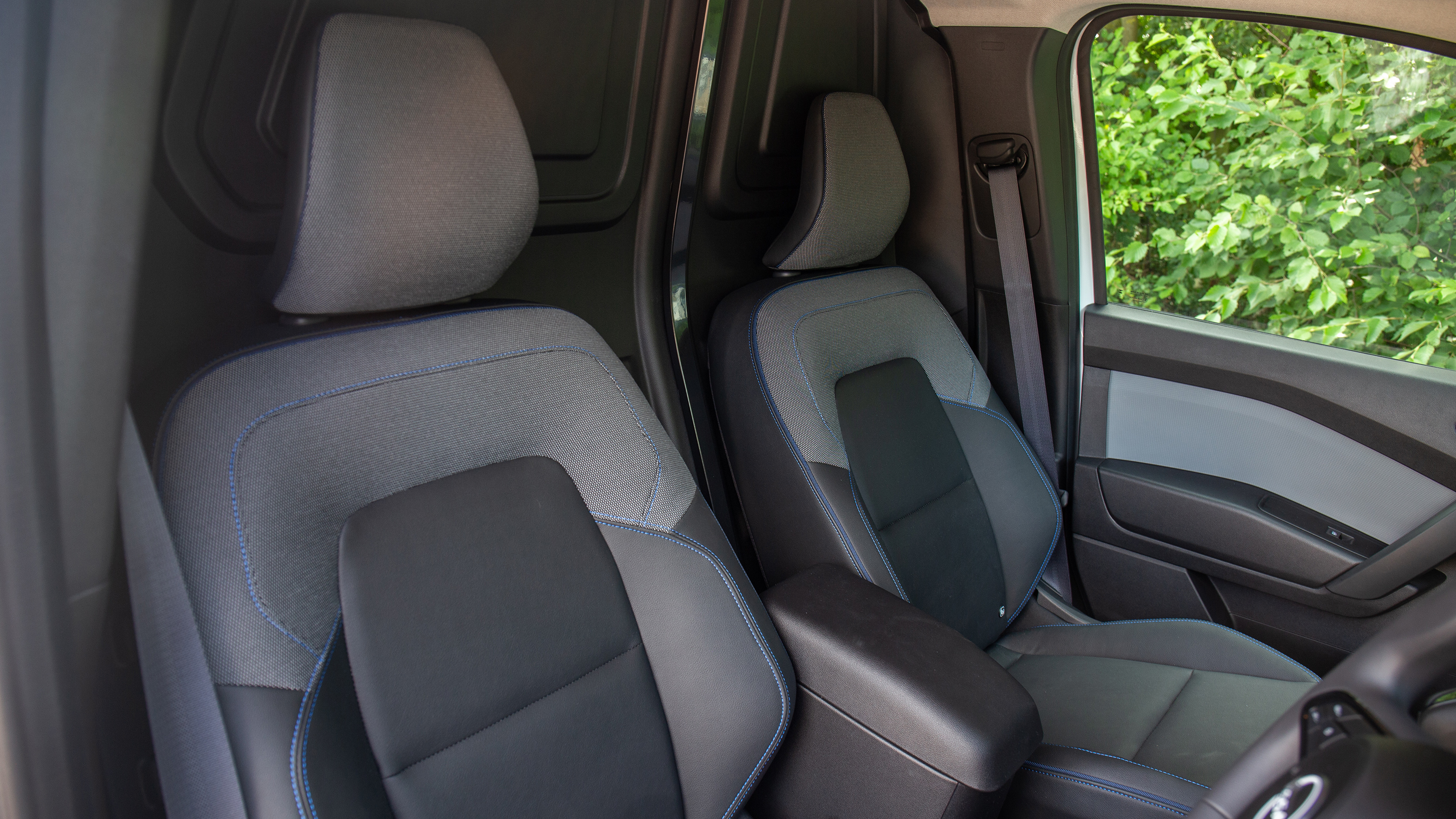 Nissan Townstar EV - seats