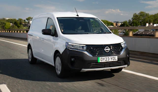 Nissan Townstar EV - front tracking