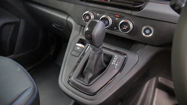 Nissan Townstar EV - gear selector