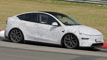 Tesla Model Y Performance - dynamic front angled