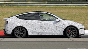 Tesla Model Y Performance - dynamic side profile