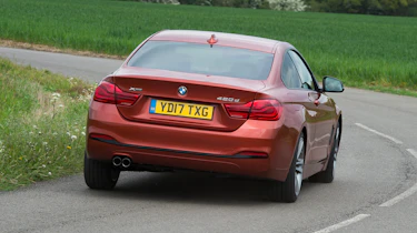Used car hunter - BMW 4 Series rear cornering