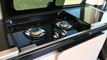 Mercedes Marco Polo - gas hob and sink
