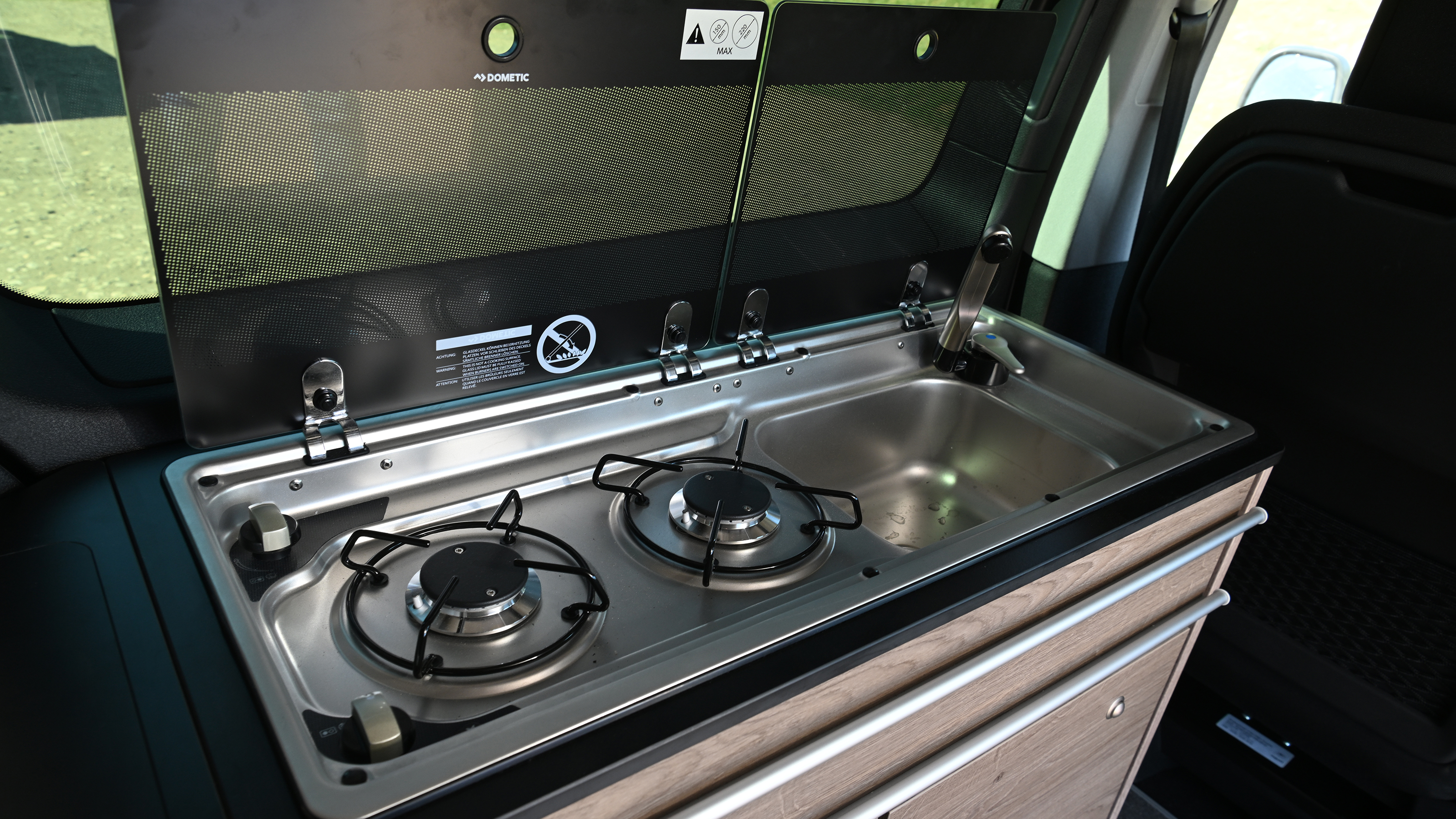Citroen Holidays - gas hob and sink 