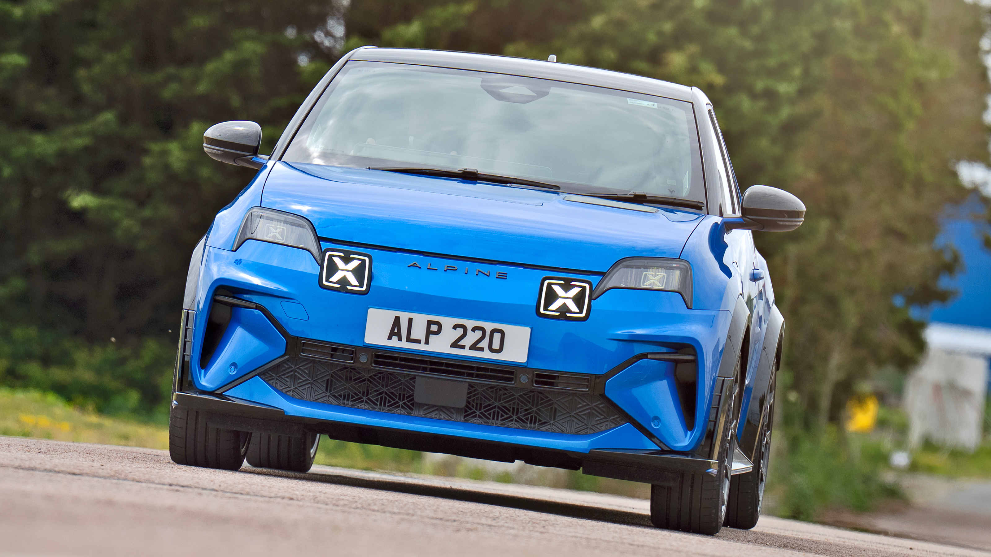 Alpine A290 UK - dynamic front tracking