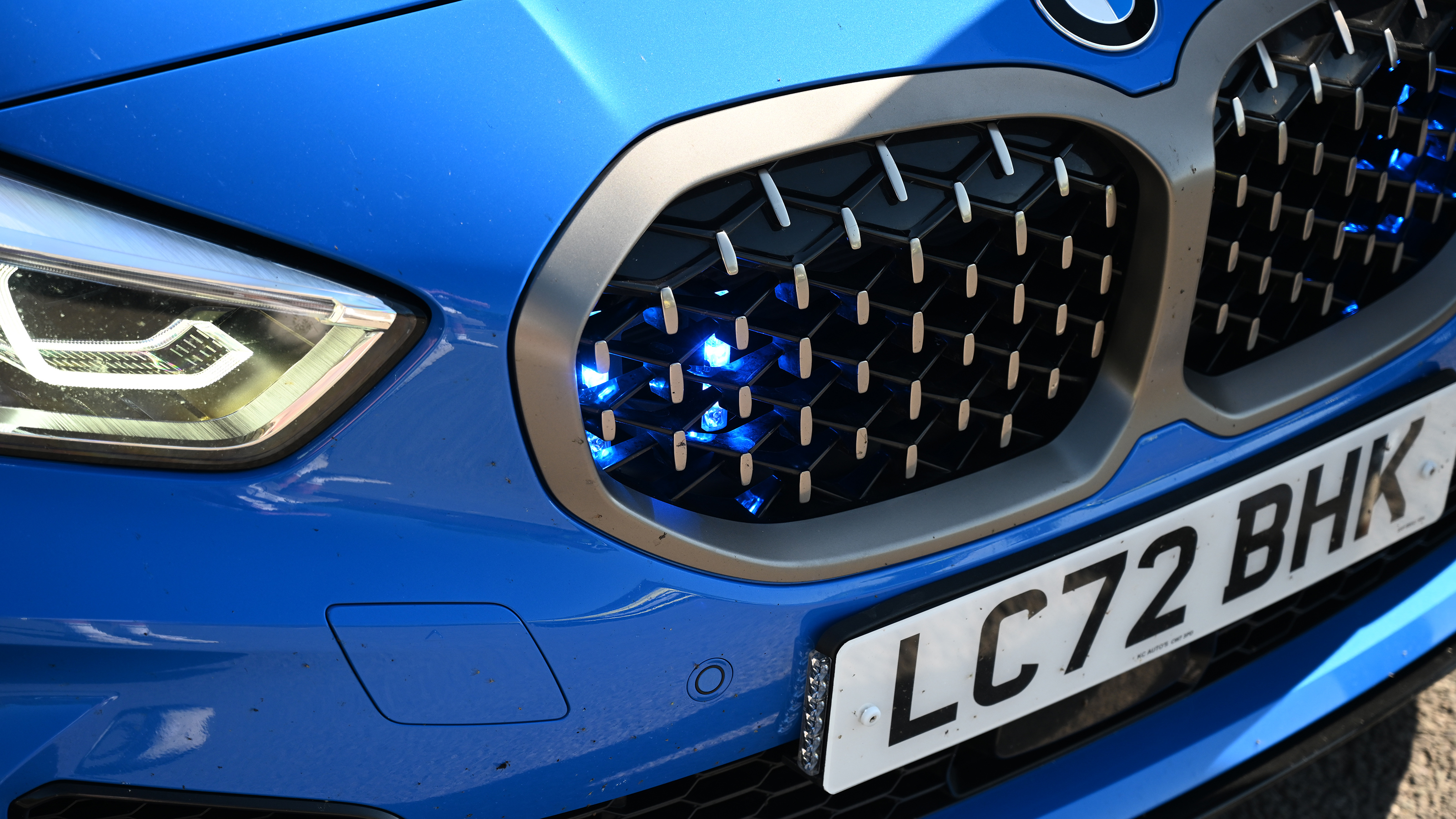 Police BMW 1 Series - grille light
