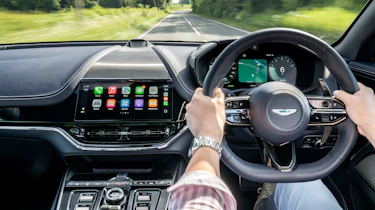Apple CarPlay Ultra - driving