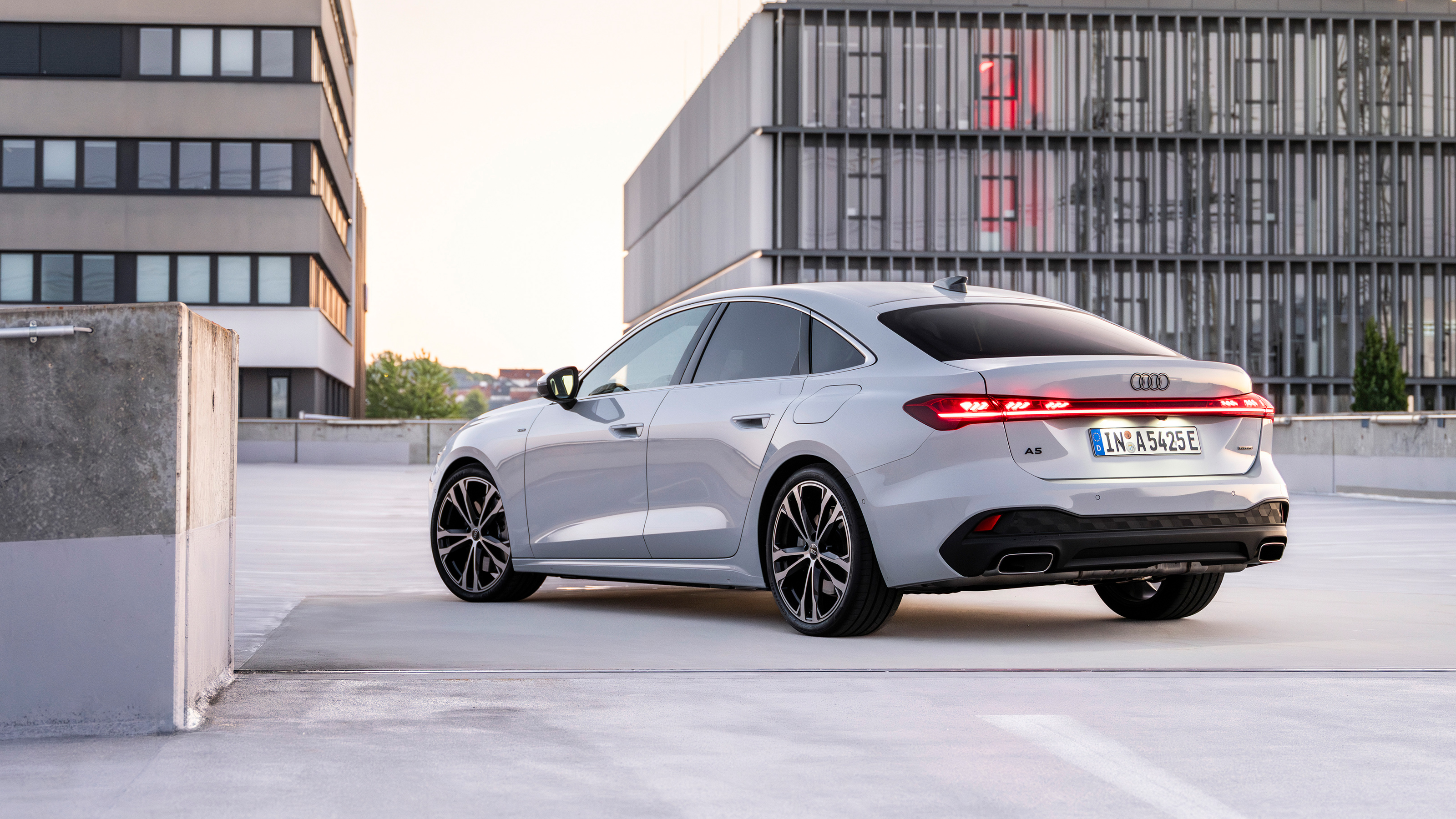 Audi A5 e-hybrid quattro static rear