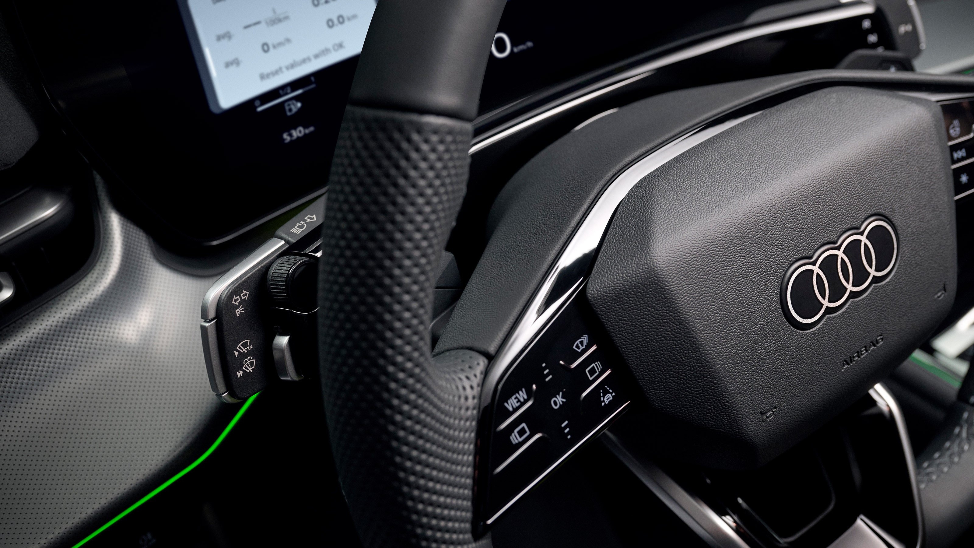 Audi Q3 - steering wheel