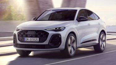 Audi Q5 e-hybrid - front action