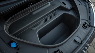 Audi Q6 Sportback e-tron frunk