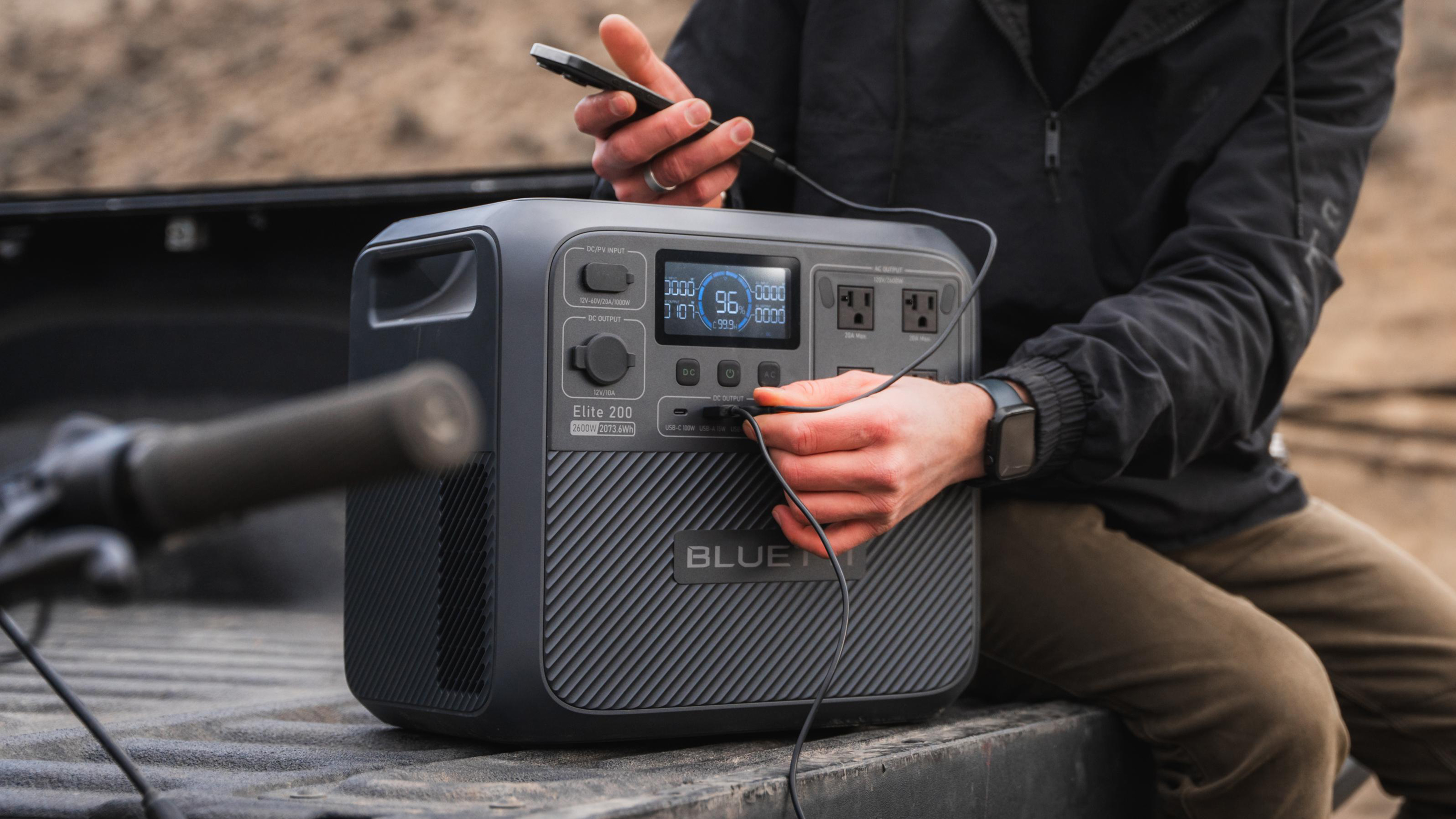 BLUETTI Elite 200 V2 portable power pack