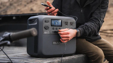 BLUETTI Elite 200 V2 portable power pack