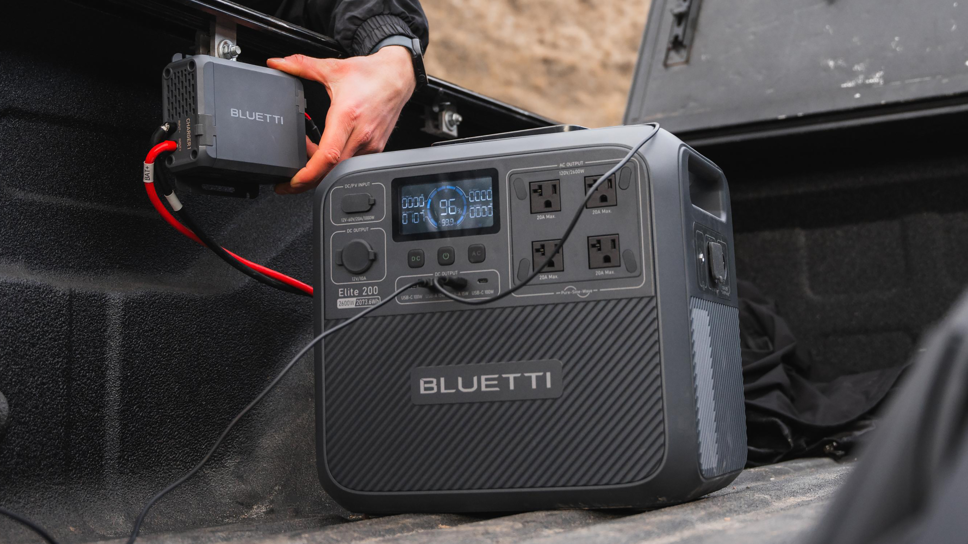 BLUETTI Elite 200 V2 portable power pack