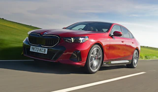 BMW 530e M Sport Pro - front tracking