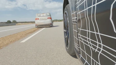 Evasive steering assist can cross the white line