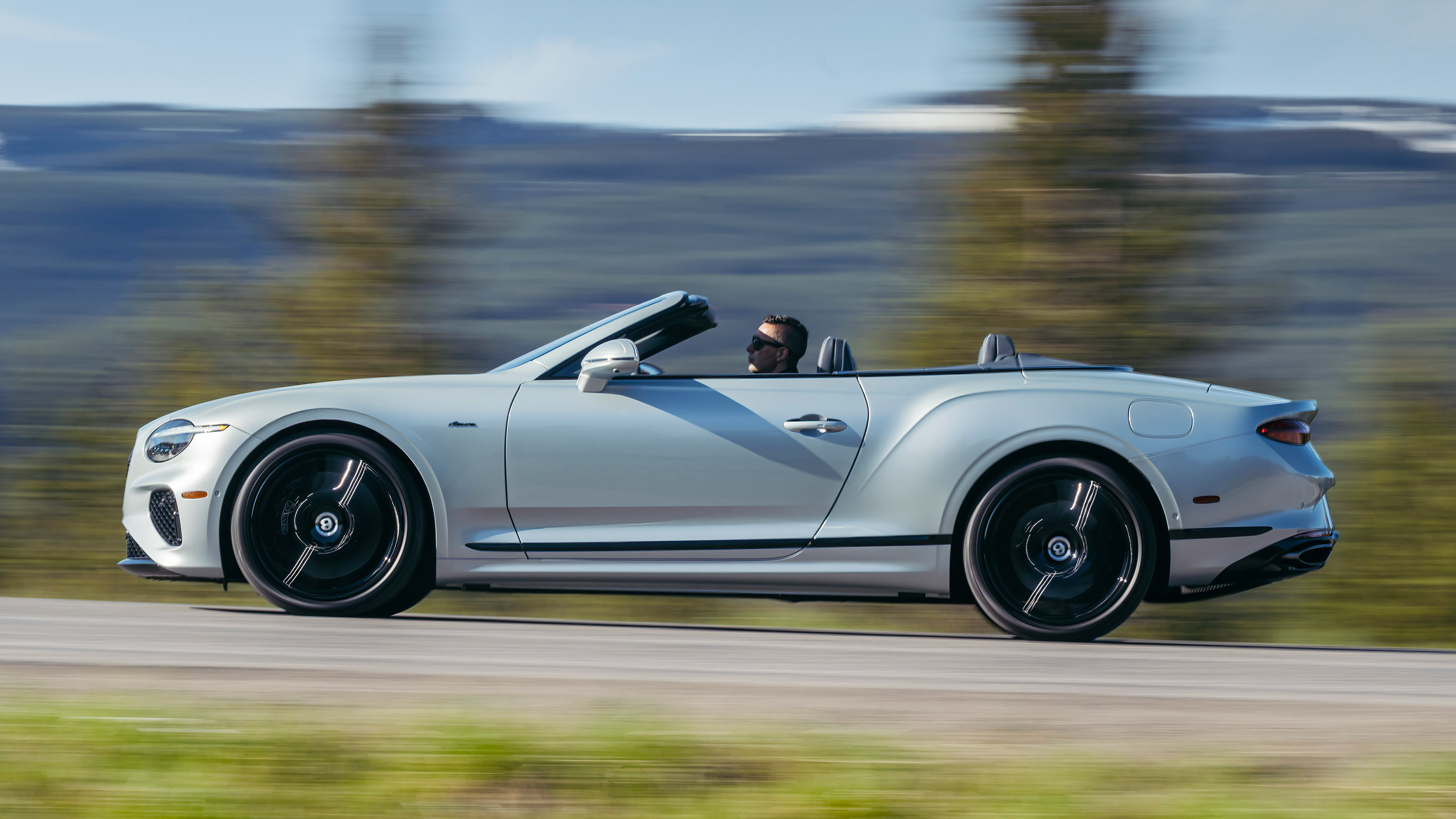 Bentley Continental GTC Azure - side