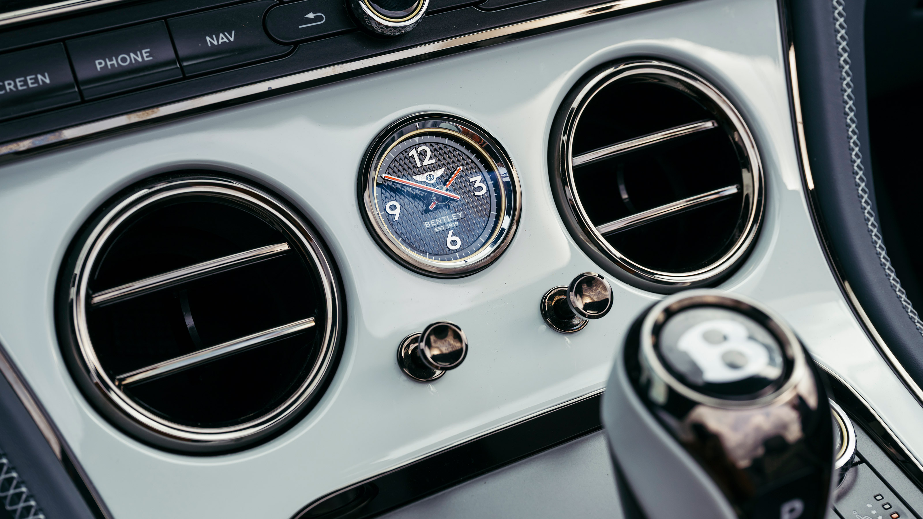 Bentley Continental GTC Azure - interior