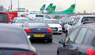 Best online airport parking sites - header
