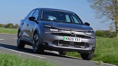 Citroen e-C4 - front cornering