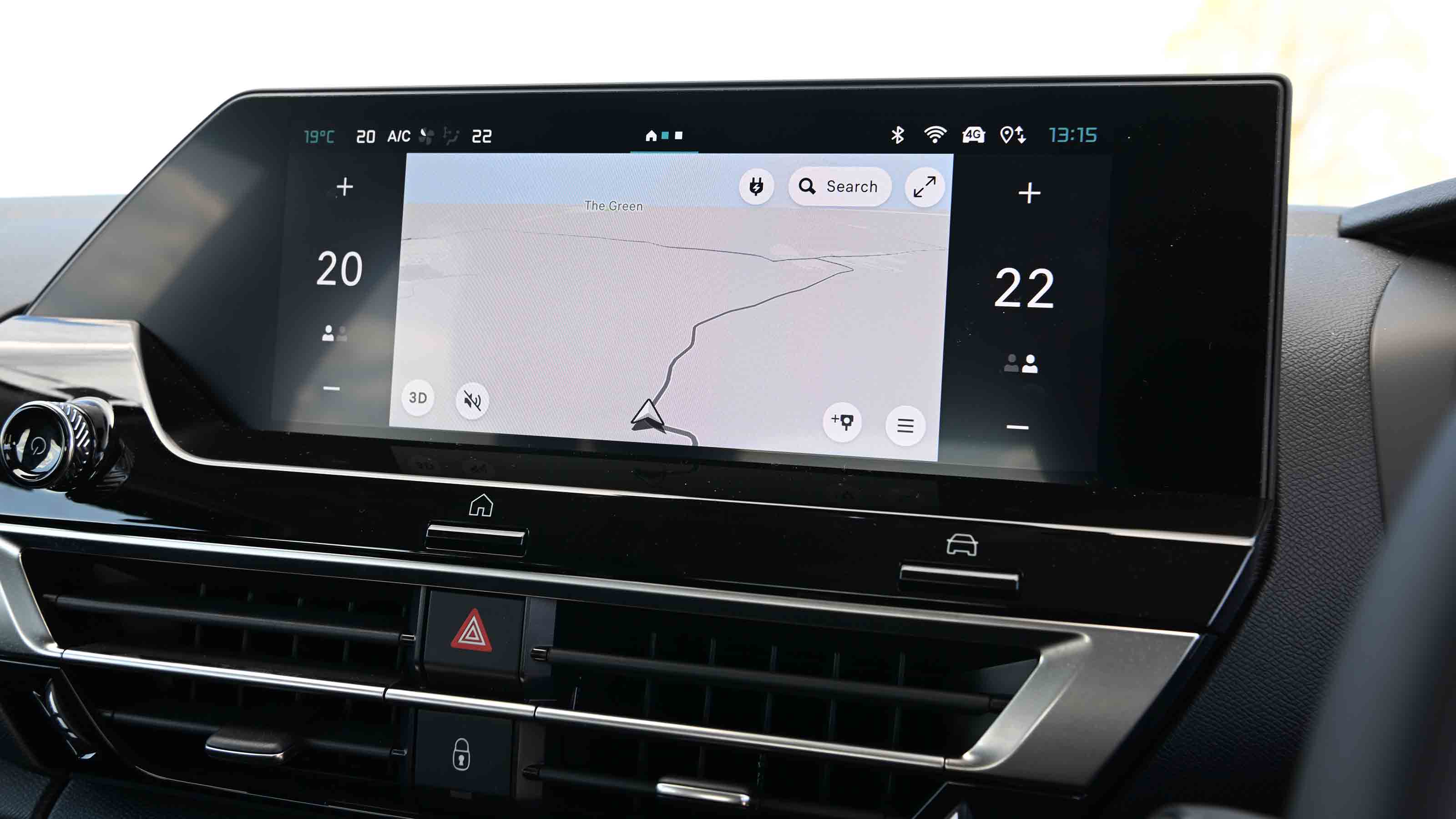 Citroen e-C4 - infotainment, sat-nav