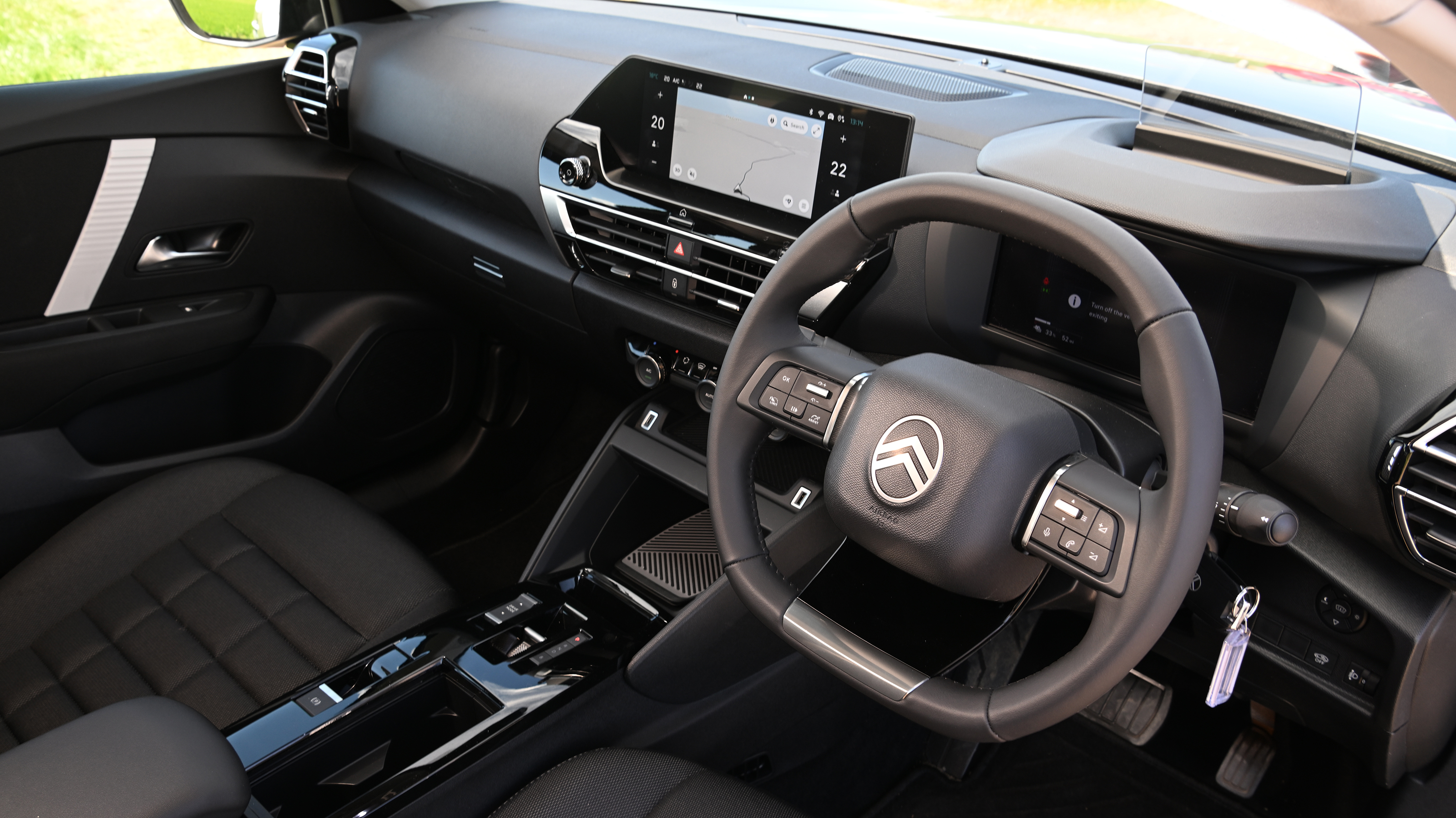 Citroen e-C4 - front interior 