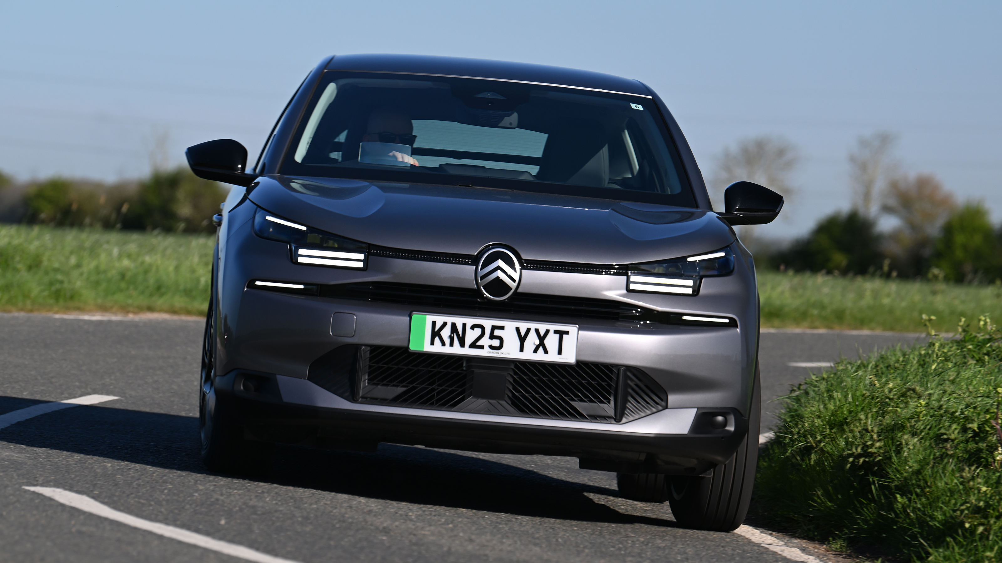 Citroen e-C4 - front cornering 