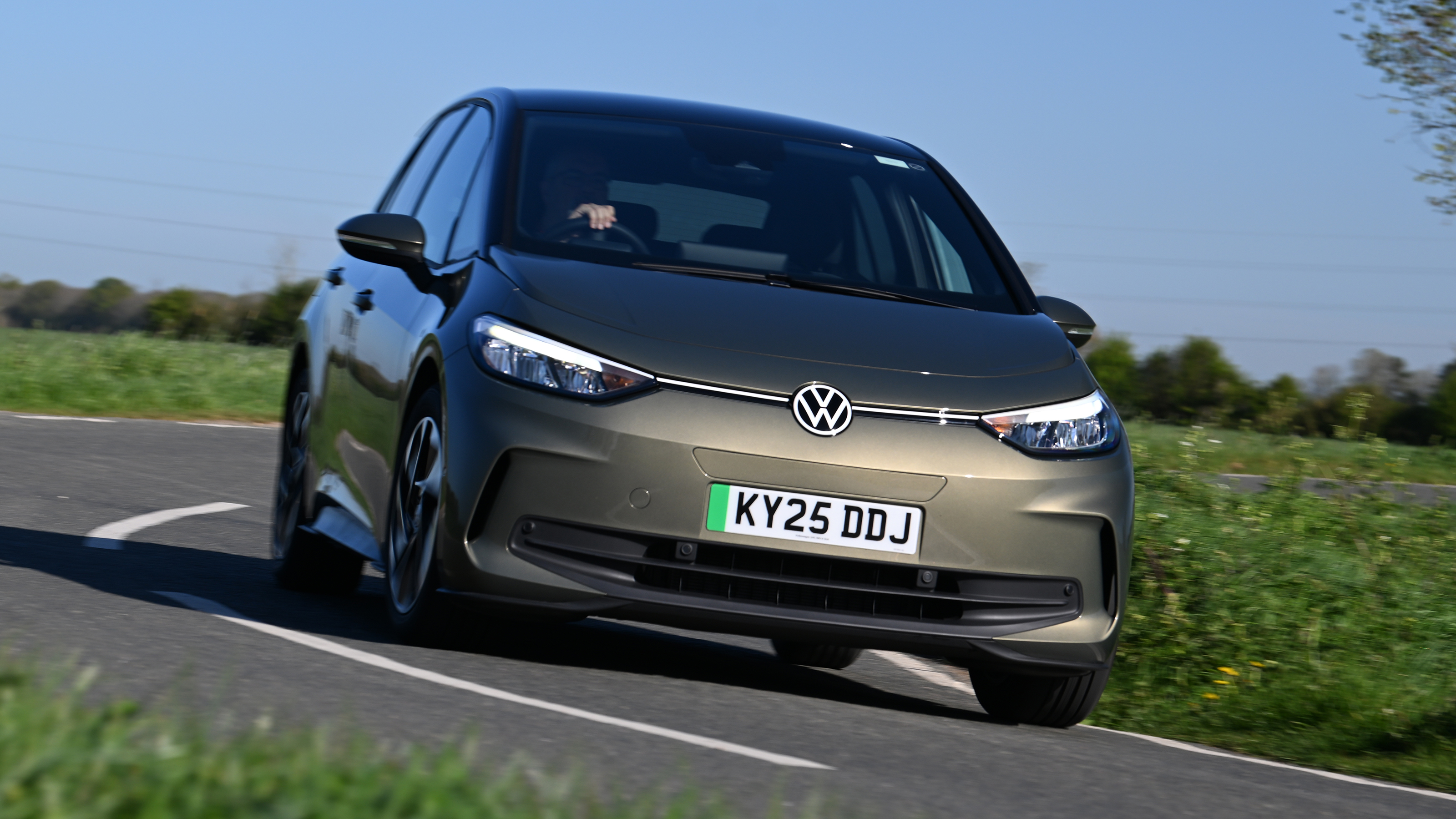 Volkswagen ID.3 - front cornering