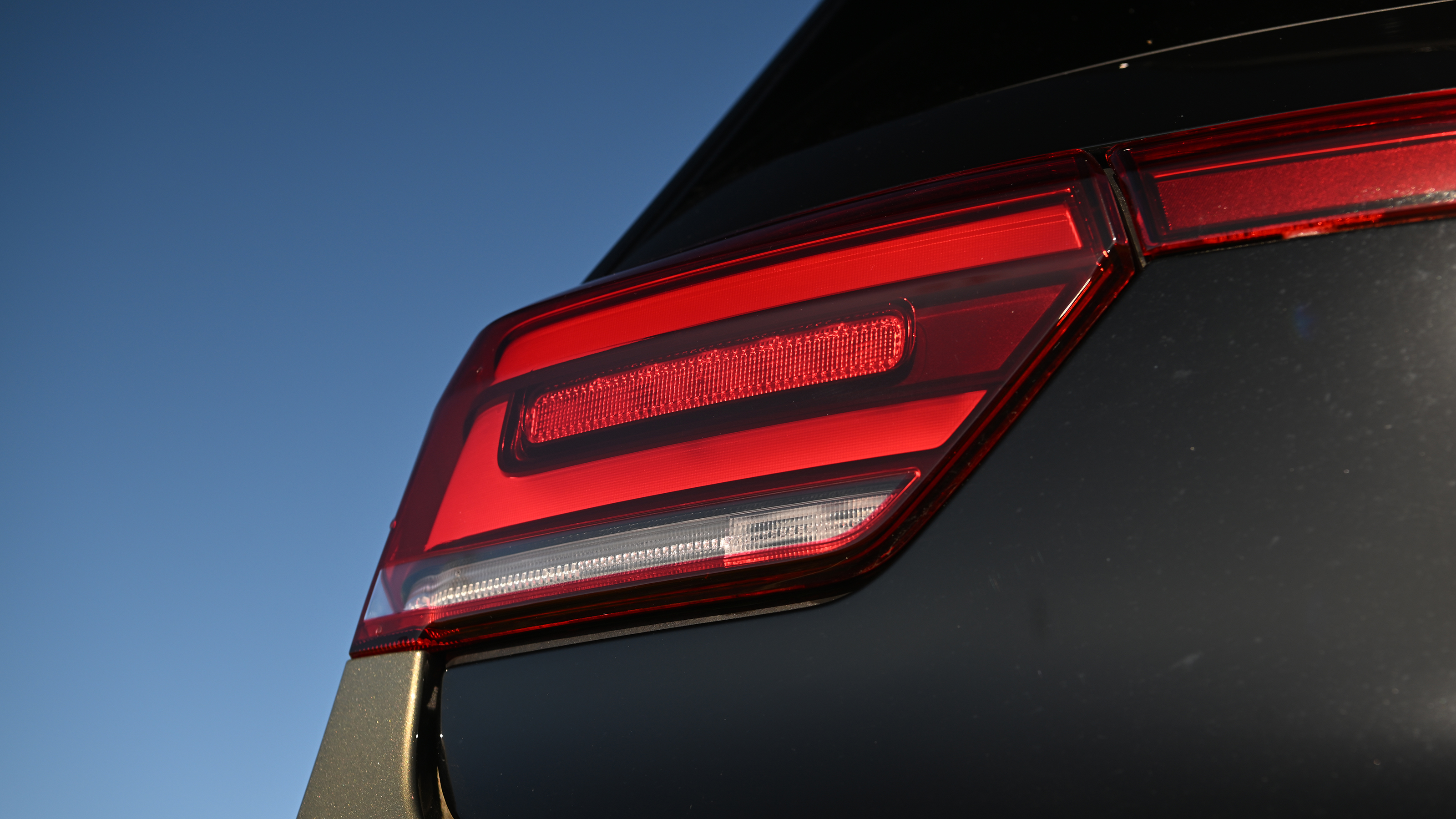 Volkswagen ID.3 - rear tail light 