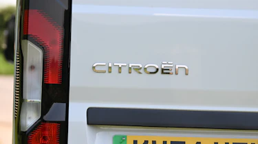 Citroen e-Relay - tail light