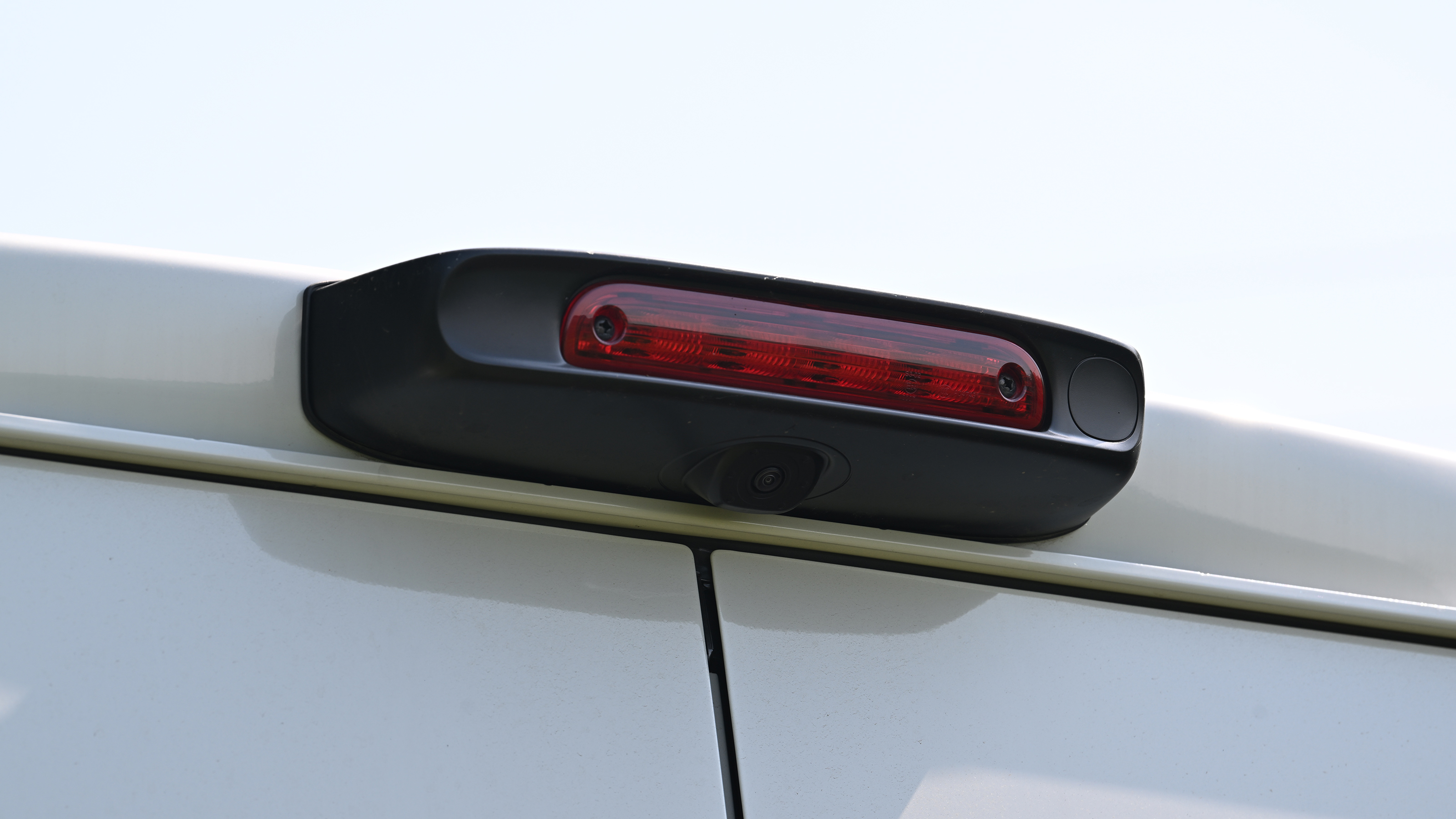 Citroen e-Relay - high-level brake light