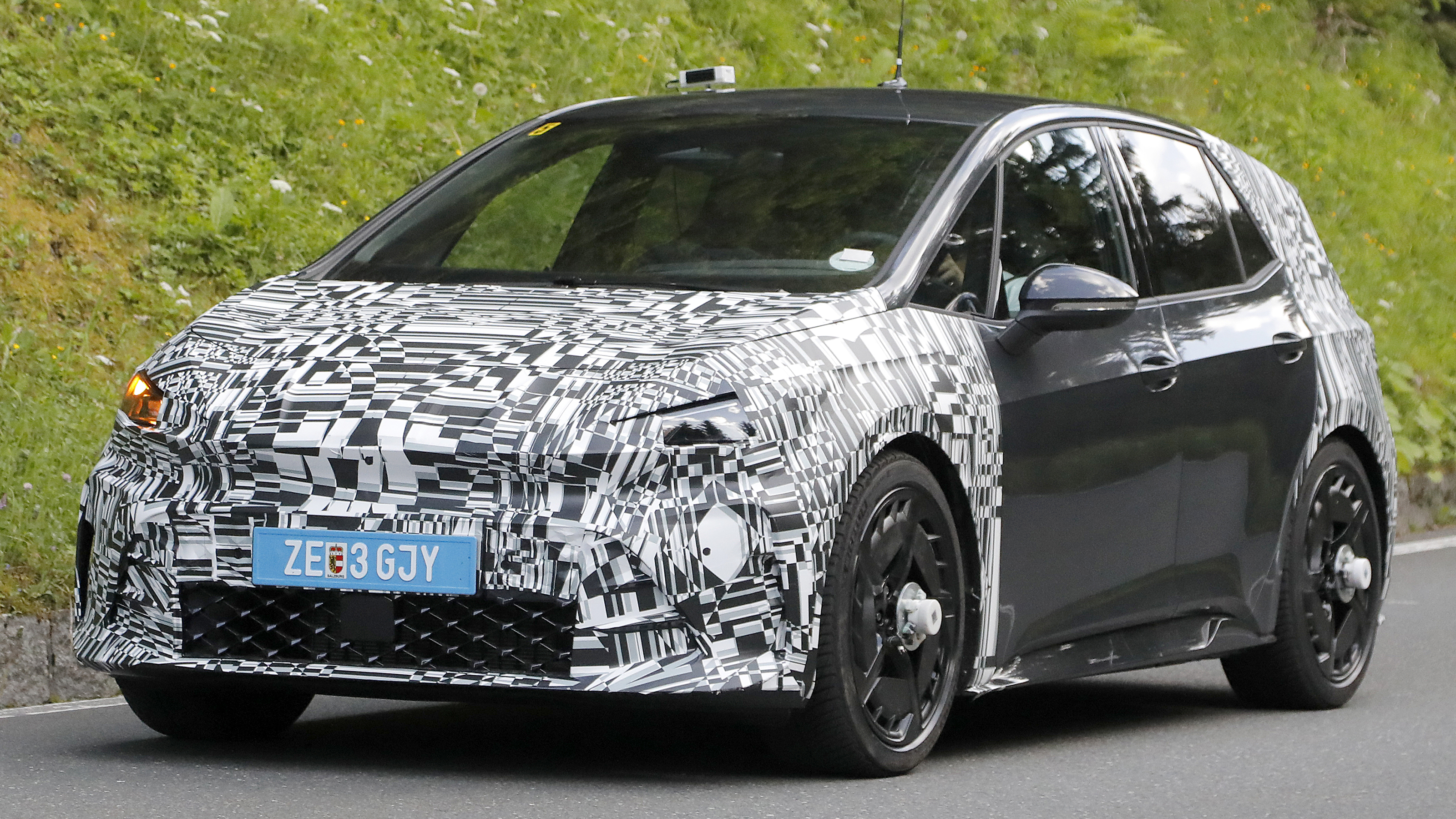 Cupra Born Facelift - front 3/4