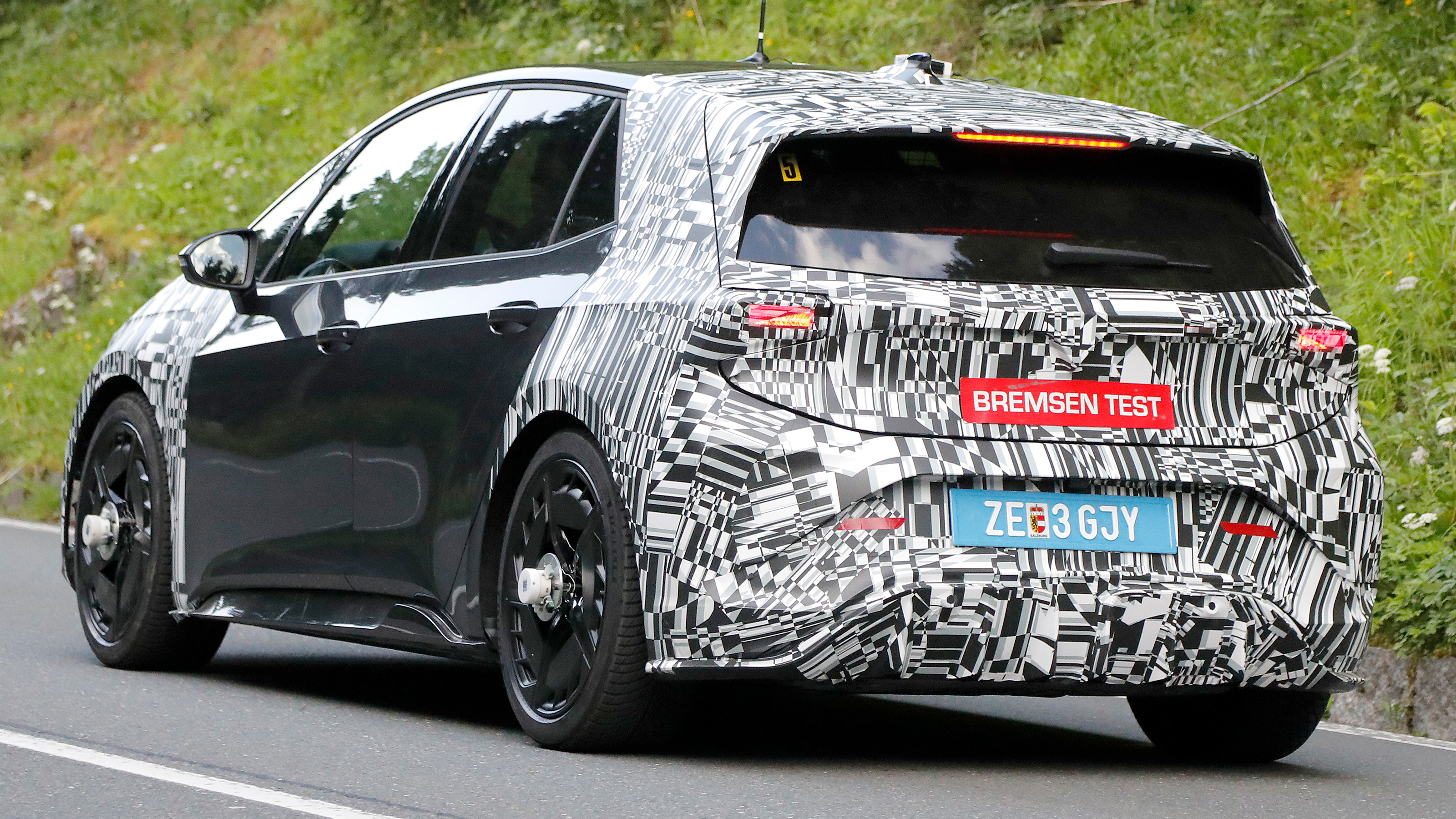Cupra Born Facelift - rear 3/4