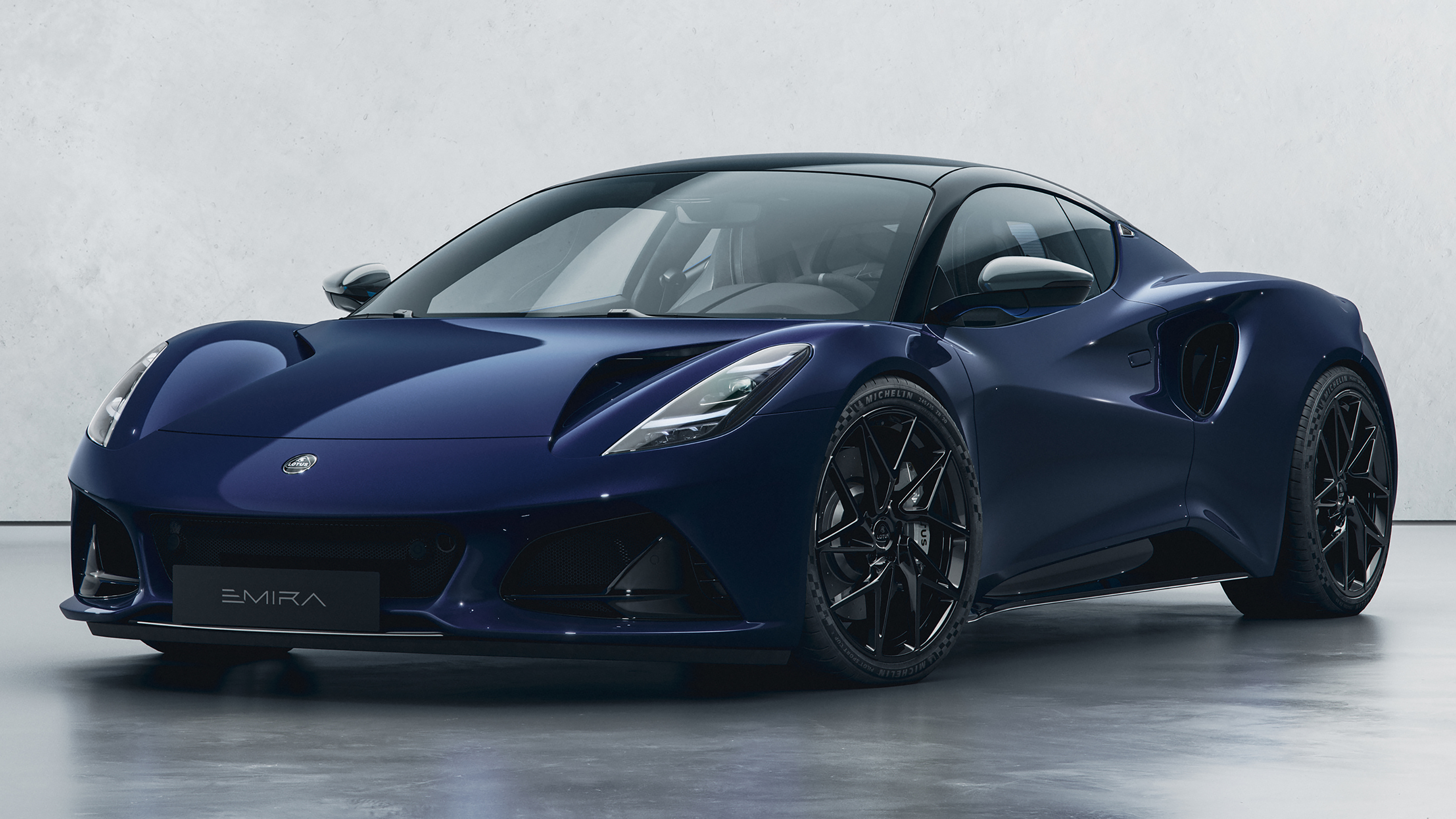 Lotus Emira Turbo SE - purple front 3/4