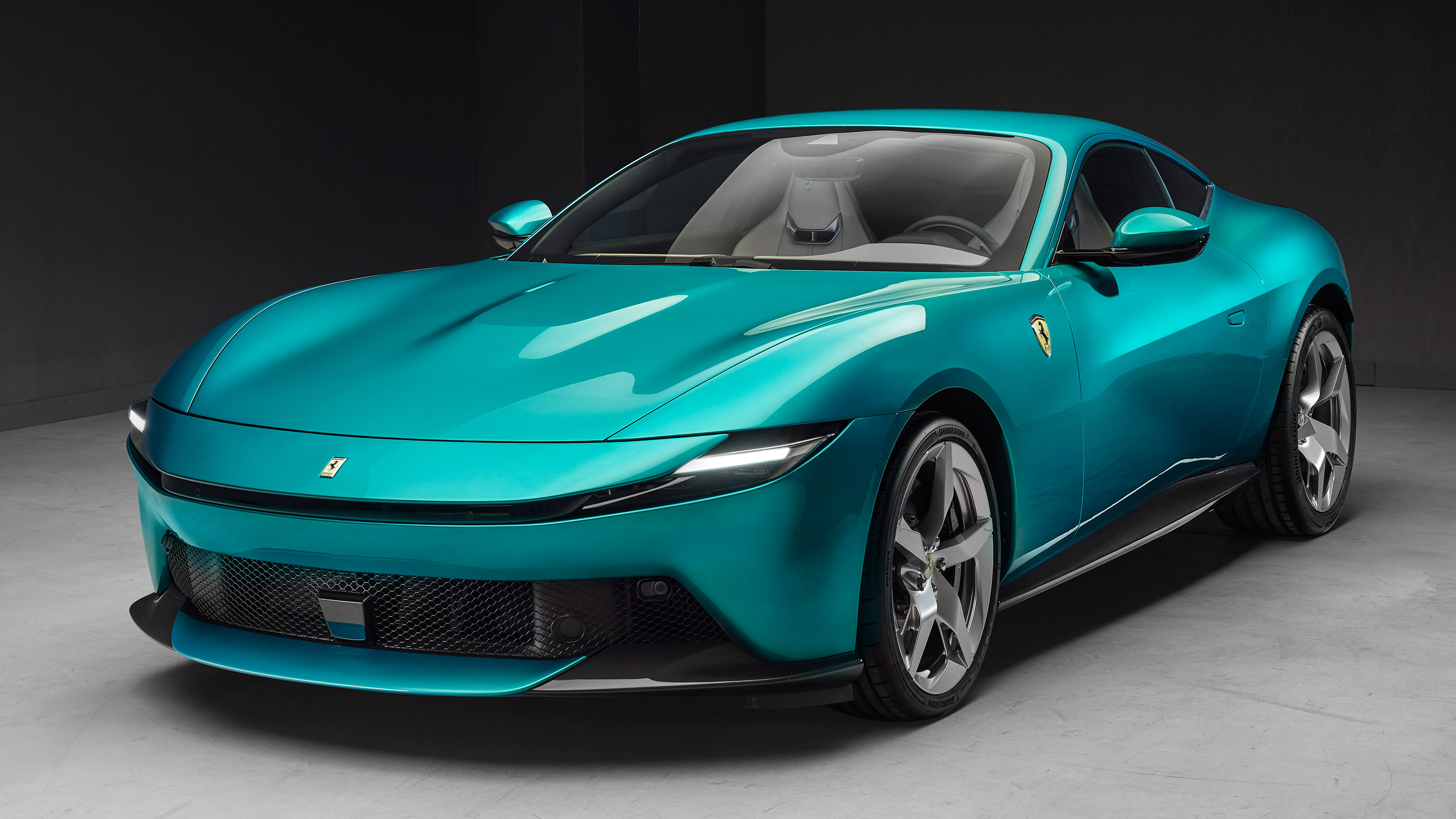 Ferrari Amalfi - front