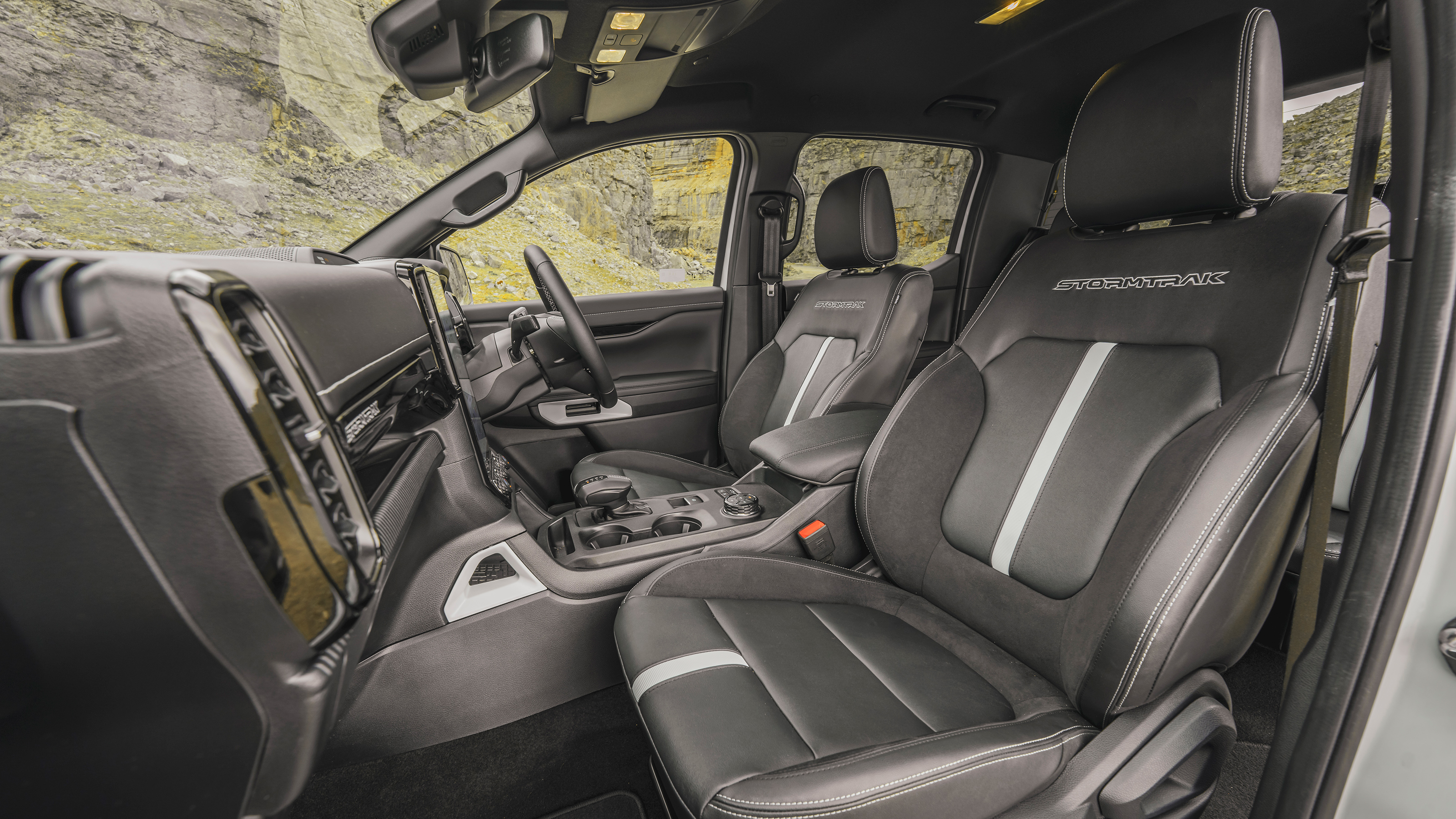 Ford Ranger PHEV - front seats