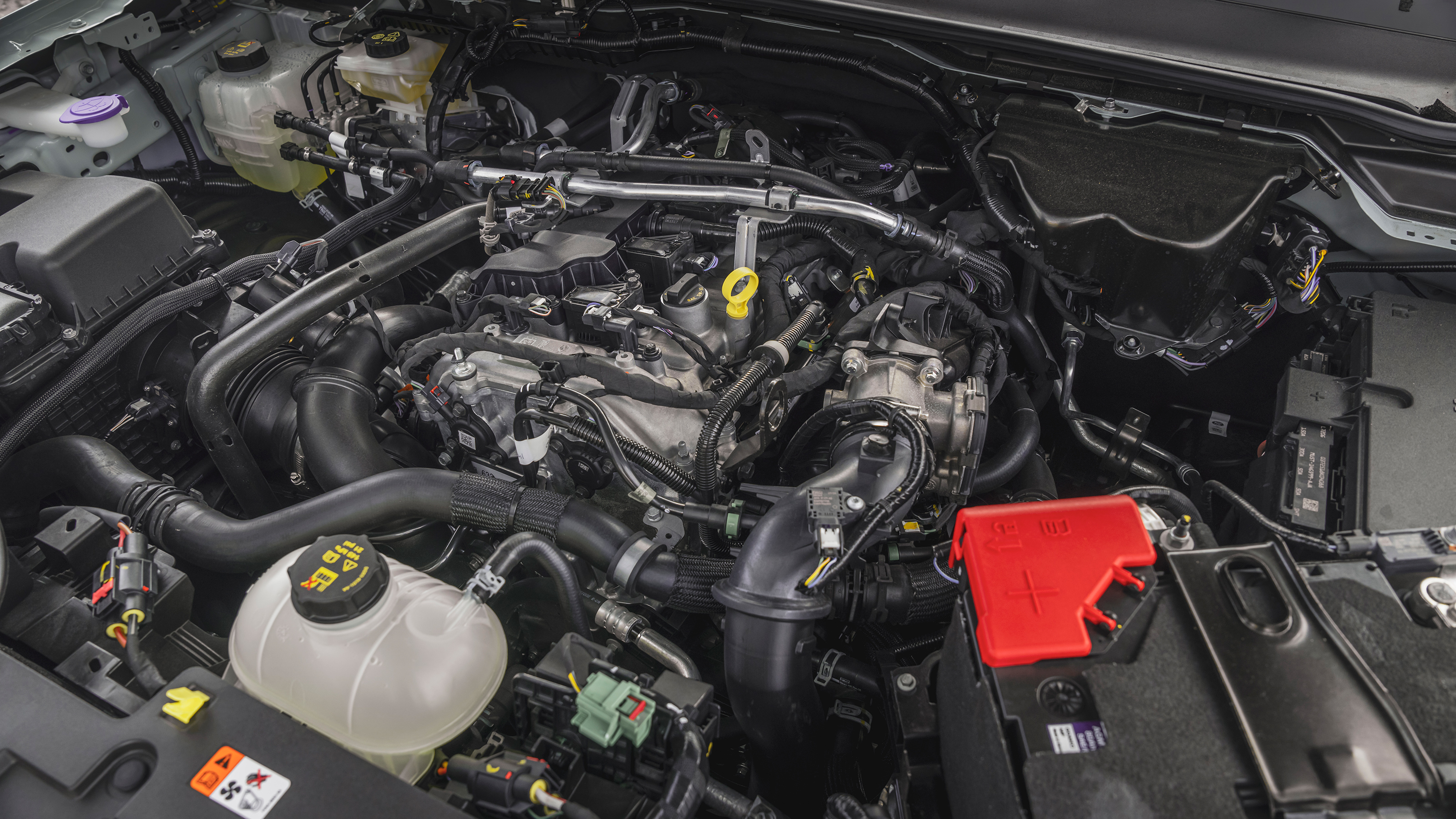 Ford Ranger PHEV - engine bay
