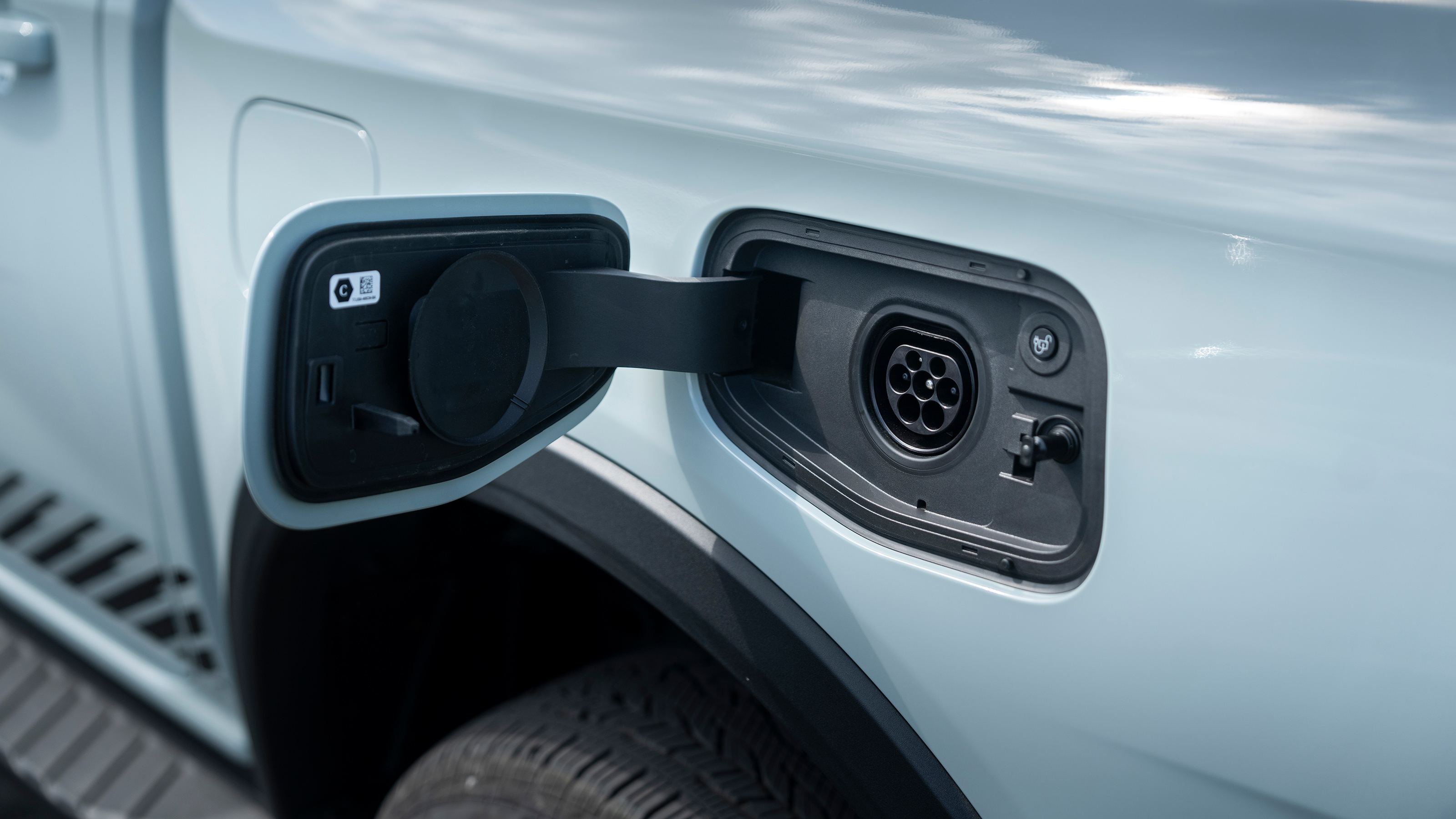 Ford Ranger PHEV - charging port