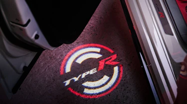 Honda Civic Type R Ultimate Edition - puddle light