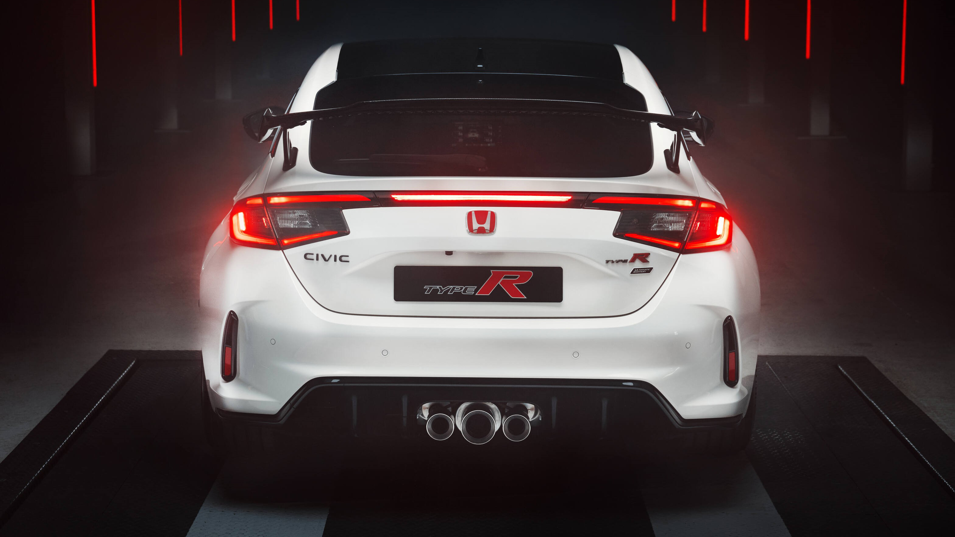 Honda Civic Type R Ultimate Edition - rear end