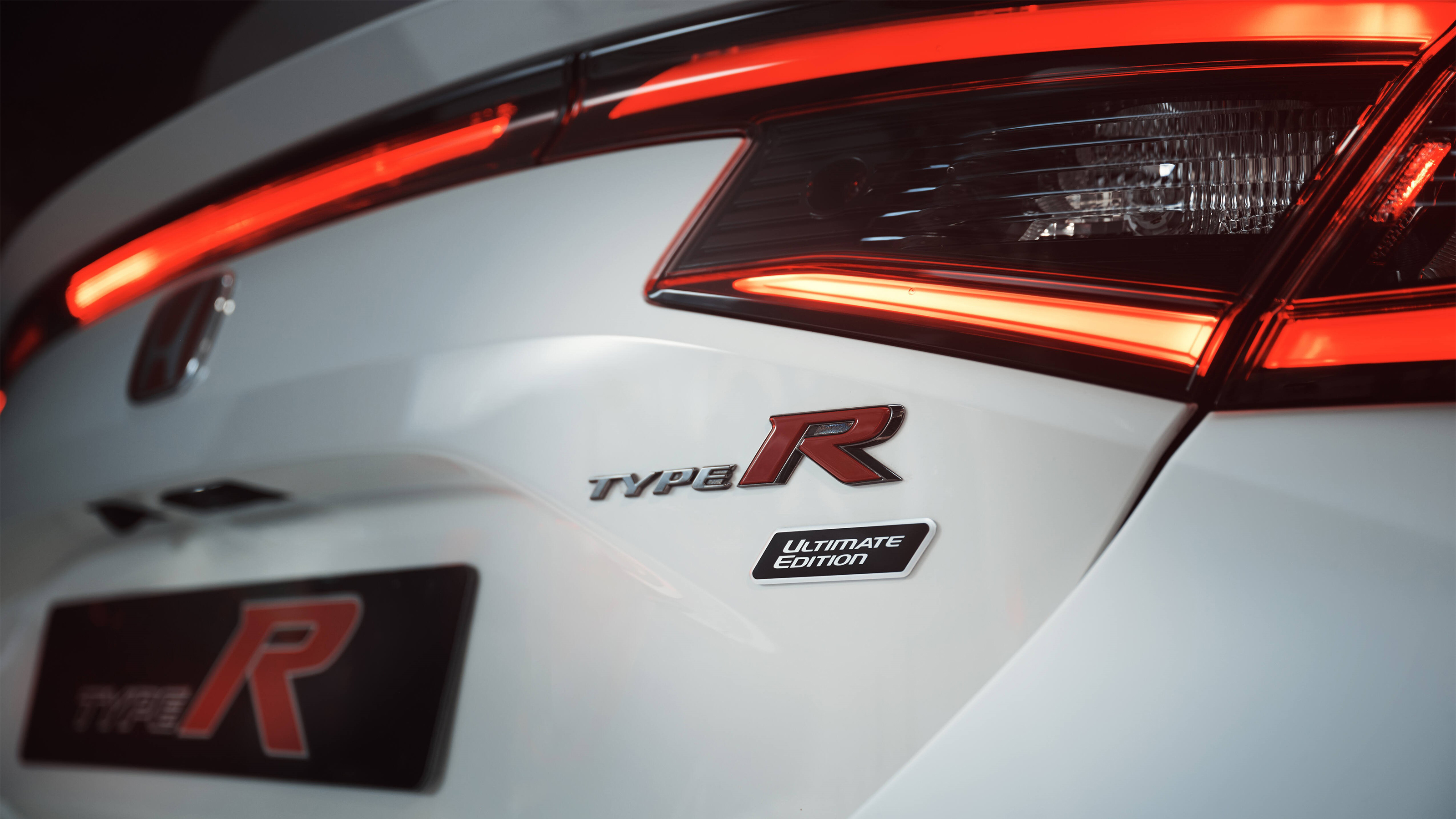 Honda Civic Type R Ultimate Edition - rear badging