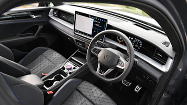 Volkswagen Tayron - front interior