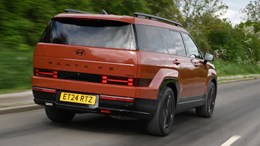 Hyundai Santa Fe - rear tracking