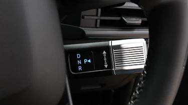 Hyundai Santa Fe - gear selector