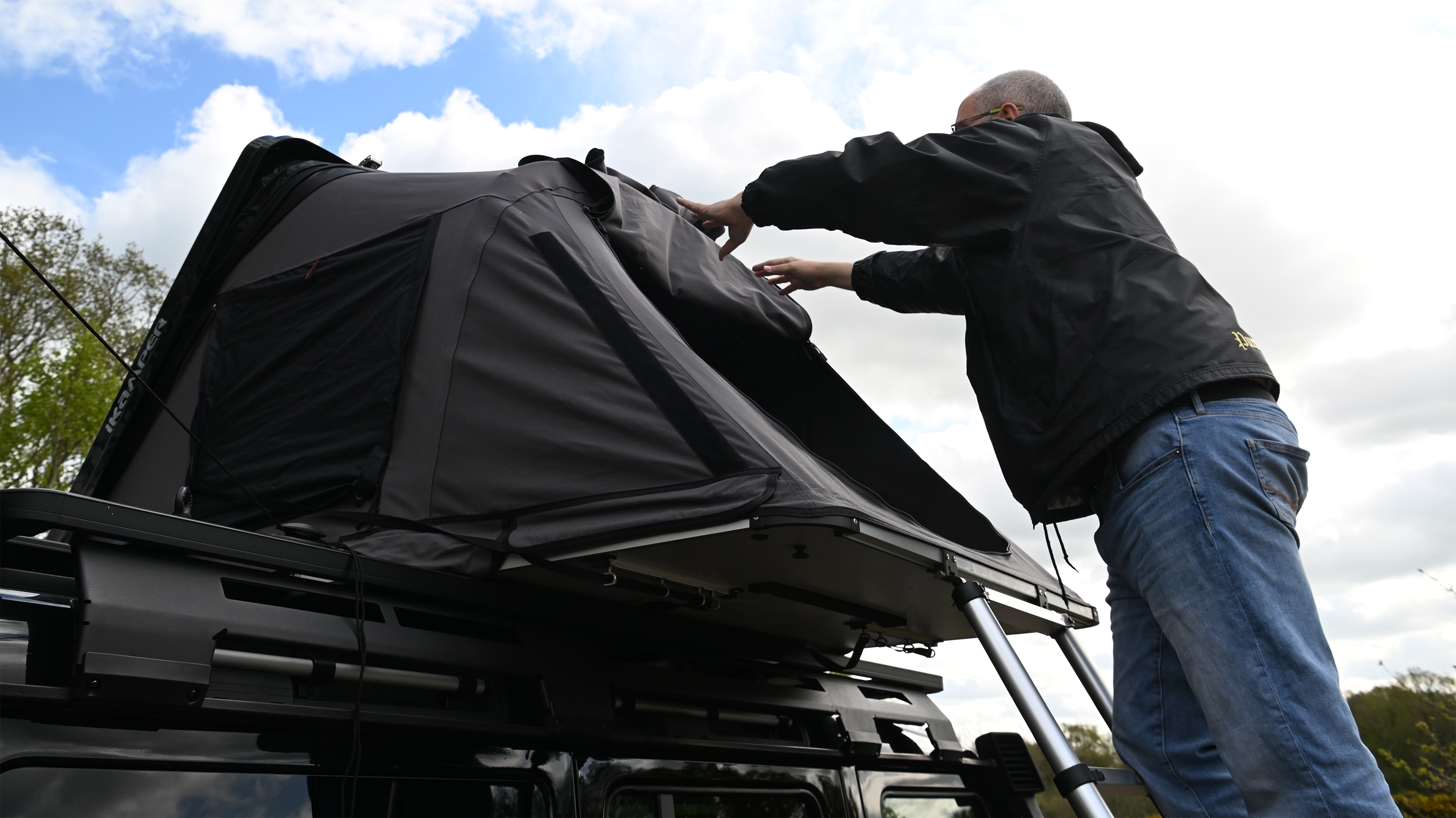 Ineos Grenadier Trialmaster long-term - building roof tent
